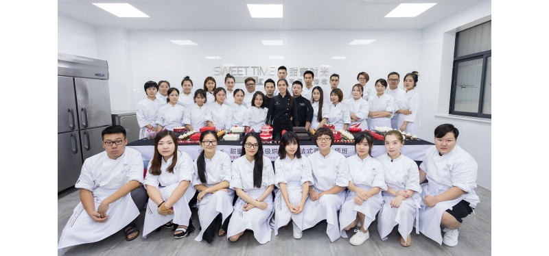 Class in Sweet Time Pastry School, Guangzhou, China 甜蜜时光