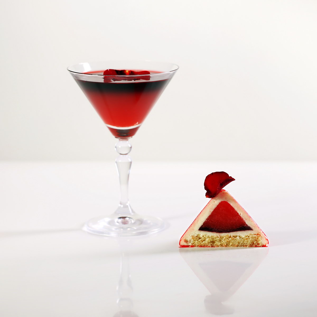 American Beauty - Cocktails & Cakes Series
